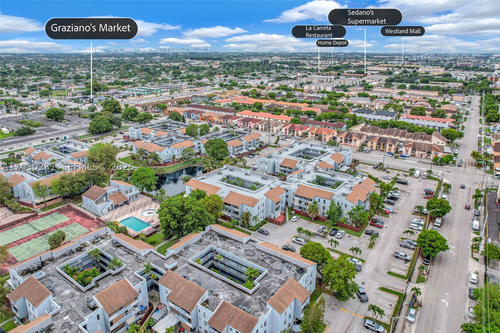 LOS SUENOS CONDO - Residential