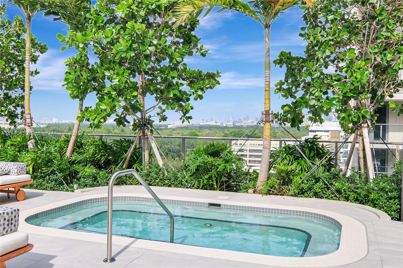 2655 SOUTH BAYSHORE DRIVE - Residential