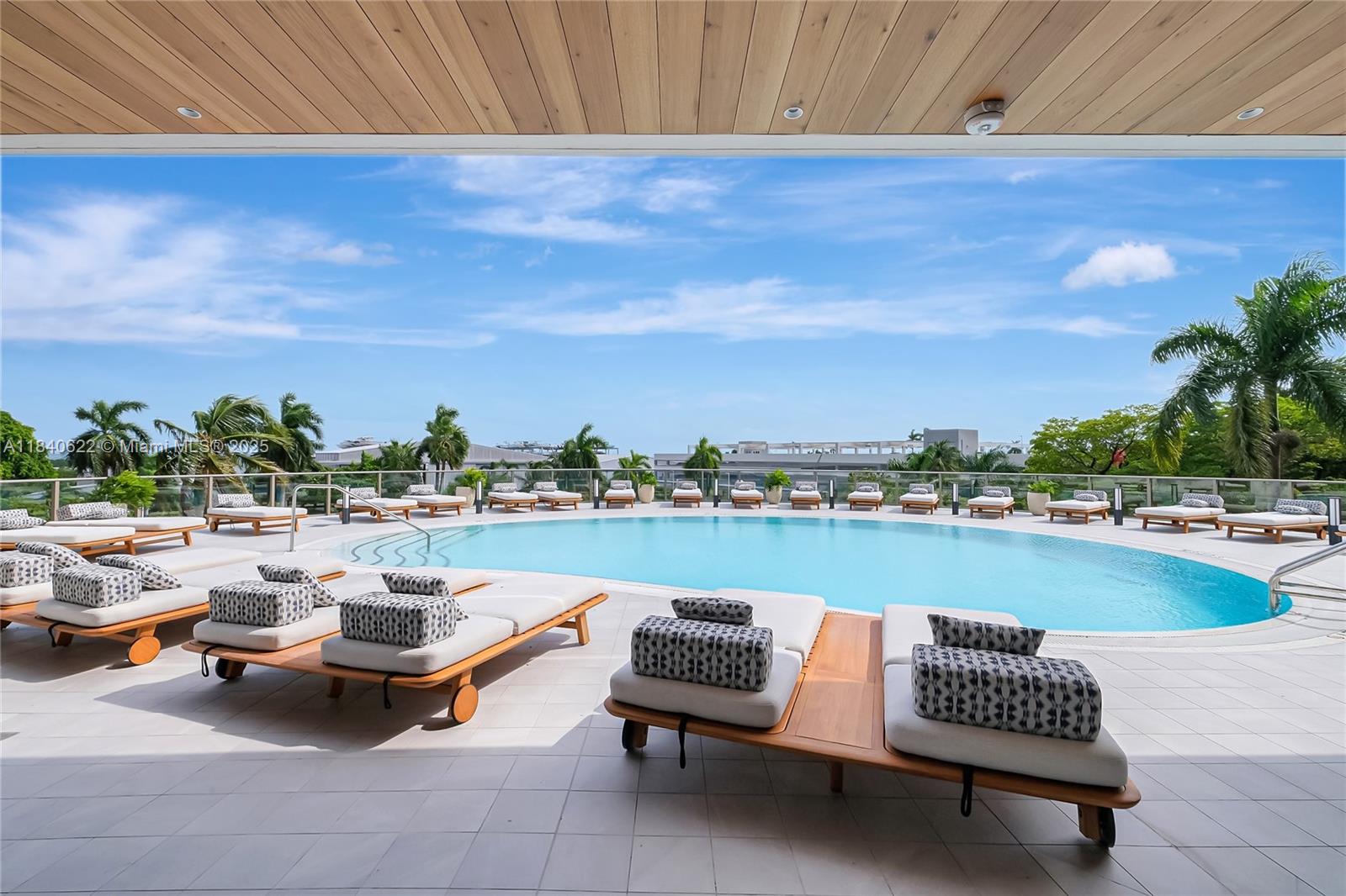 2655 SOUTH BAYSHORE DRIVE - Residential