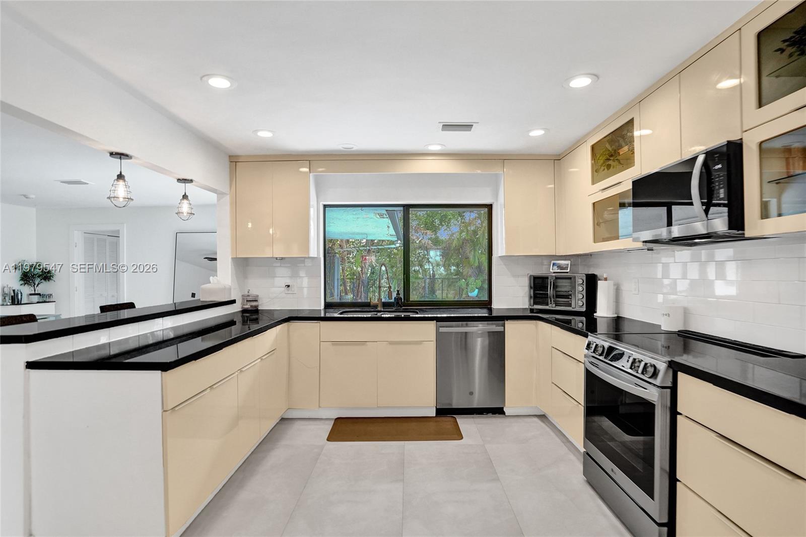 COUNTRYWOOD ESTATES - Residential