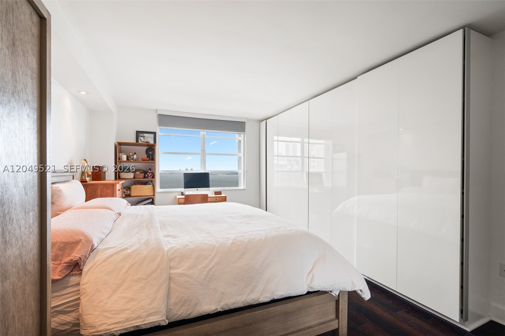 BRICKELL BAY CLUB CONDO - Residential