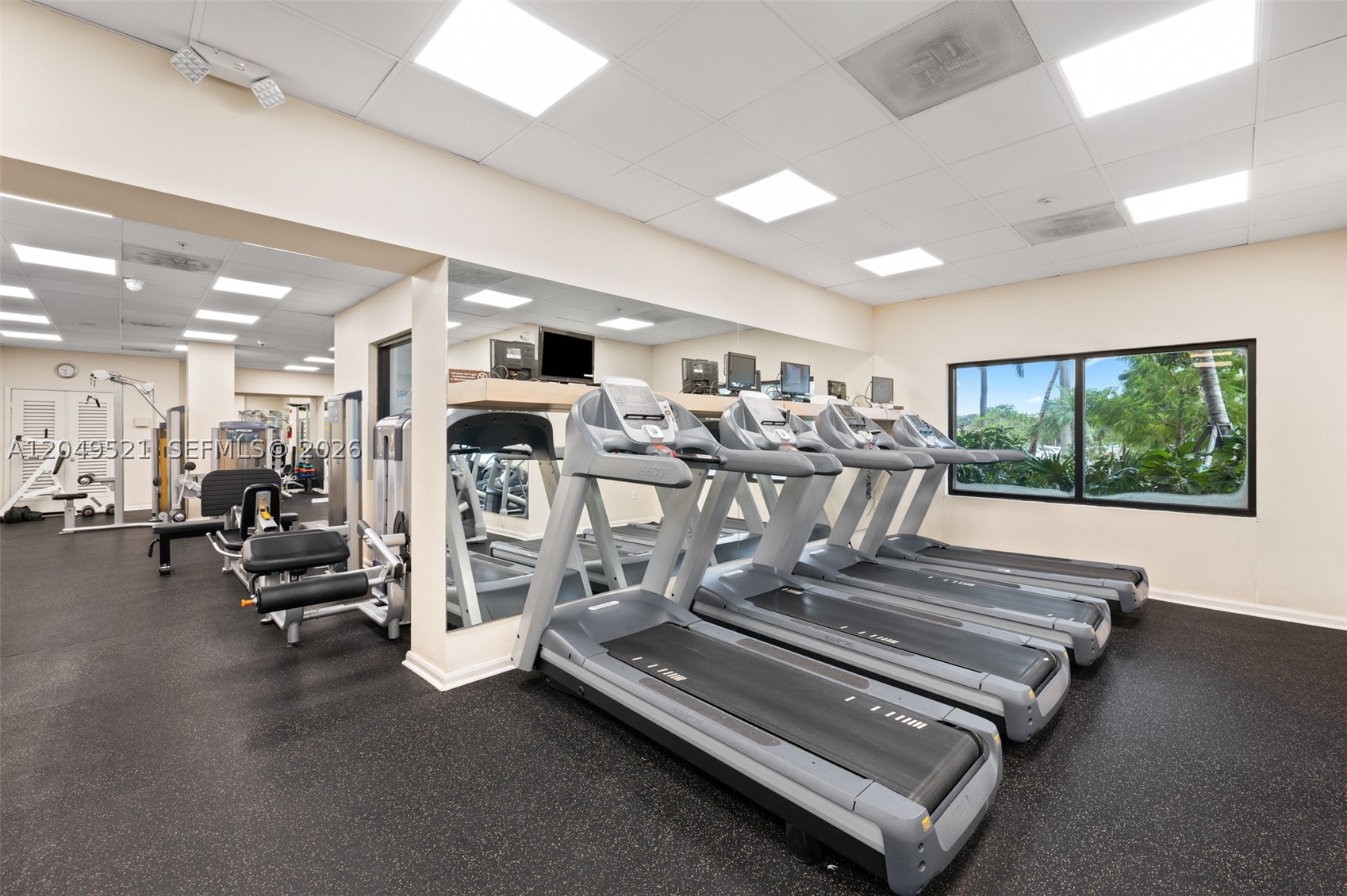 BRICKELL BAY CLUB CONDO - Residential