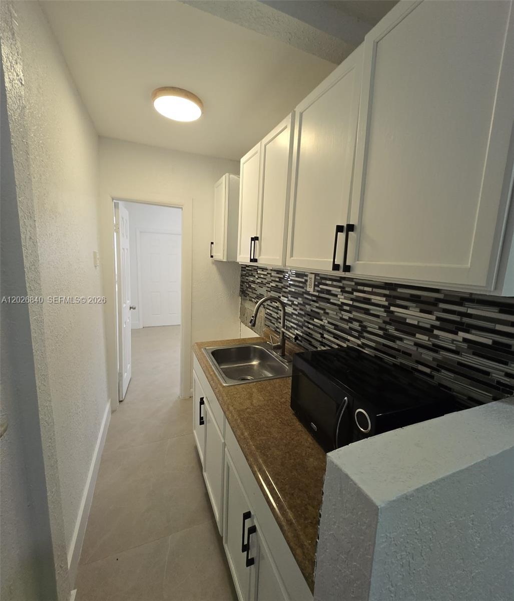 CARVER RANCHES - Residential Lease