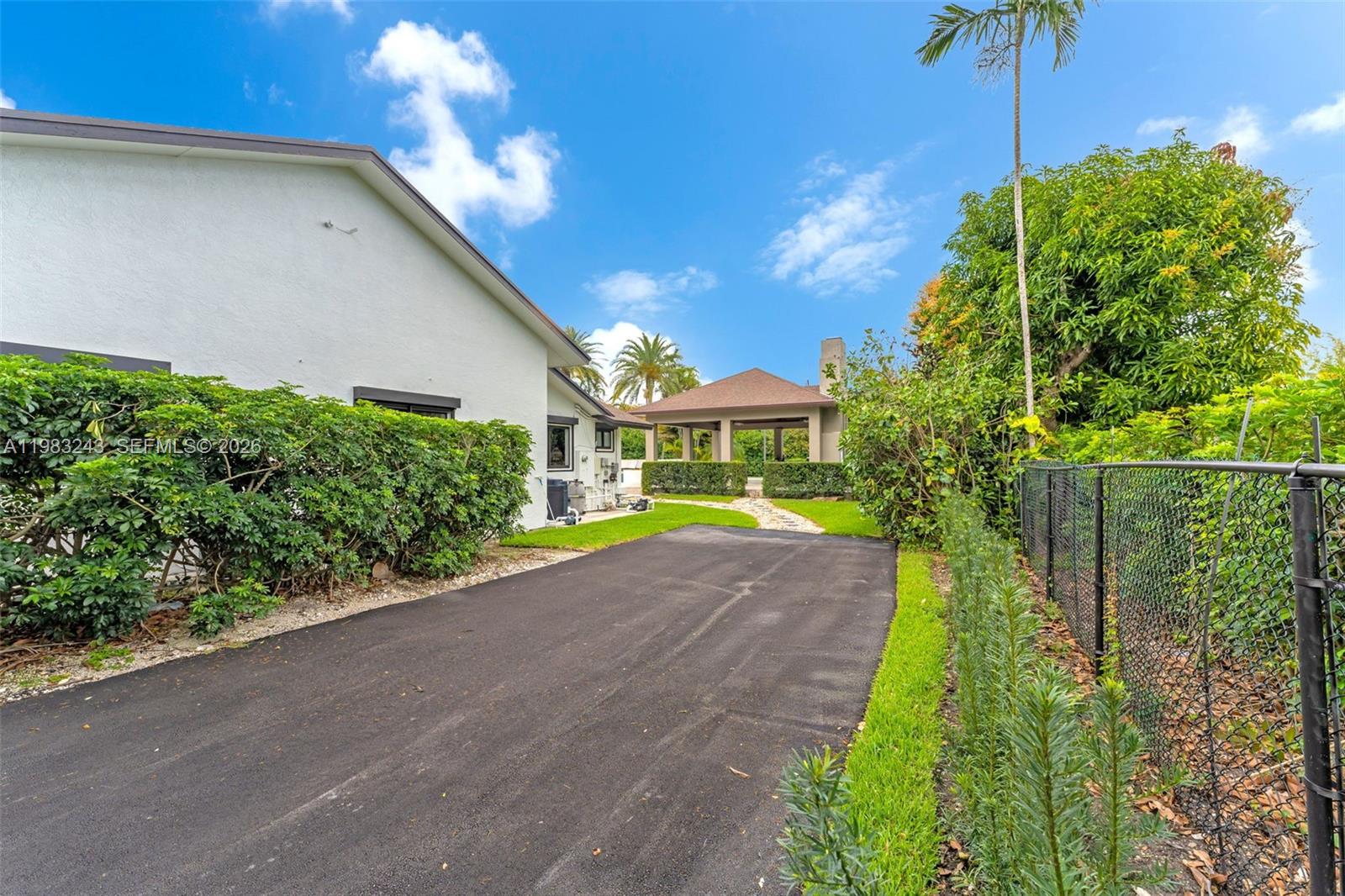 COUNTRY GROVE ESTATES - Residential