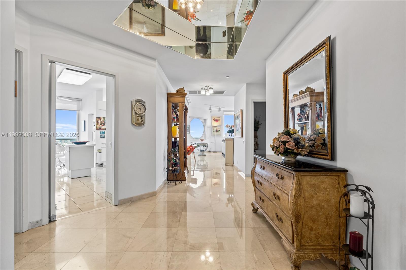 ONE ISLAND PLACE - Residential
