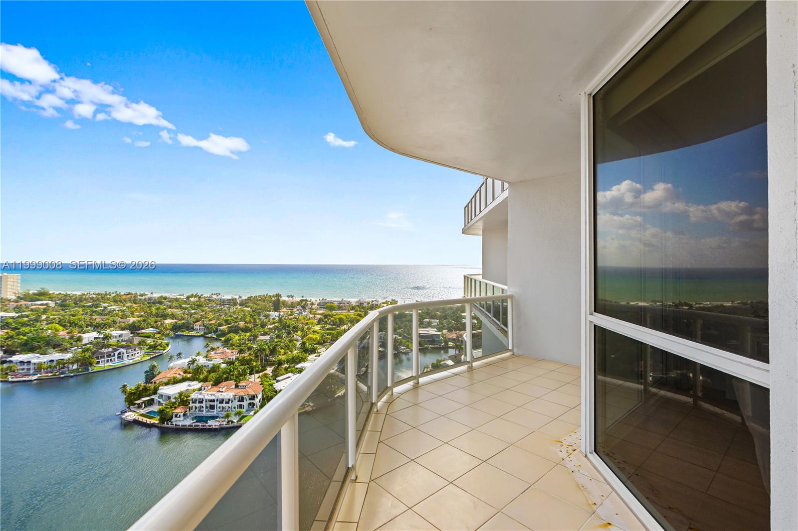 ONE ISLAND PLACE - Residential