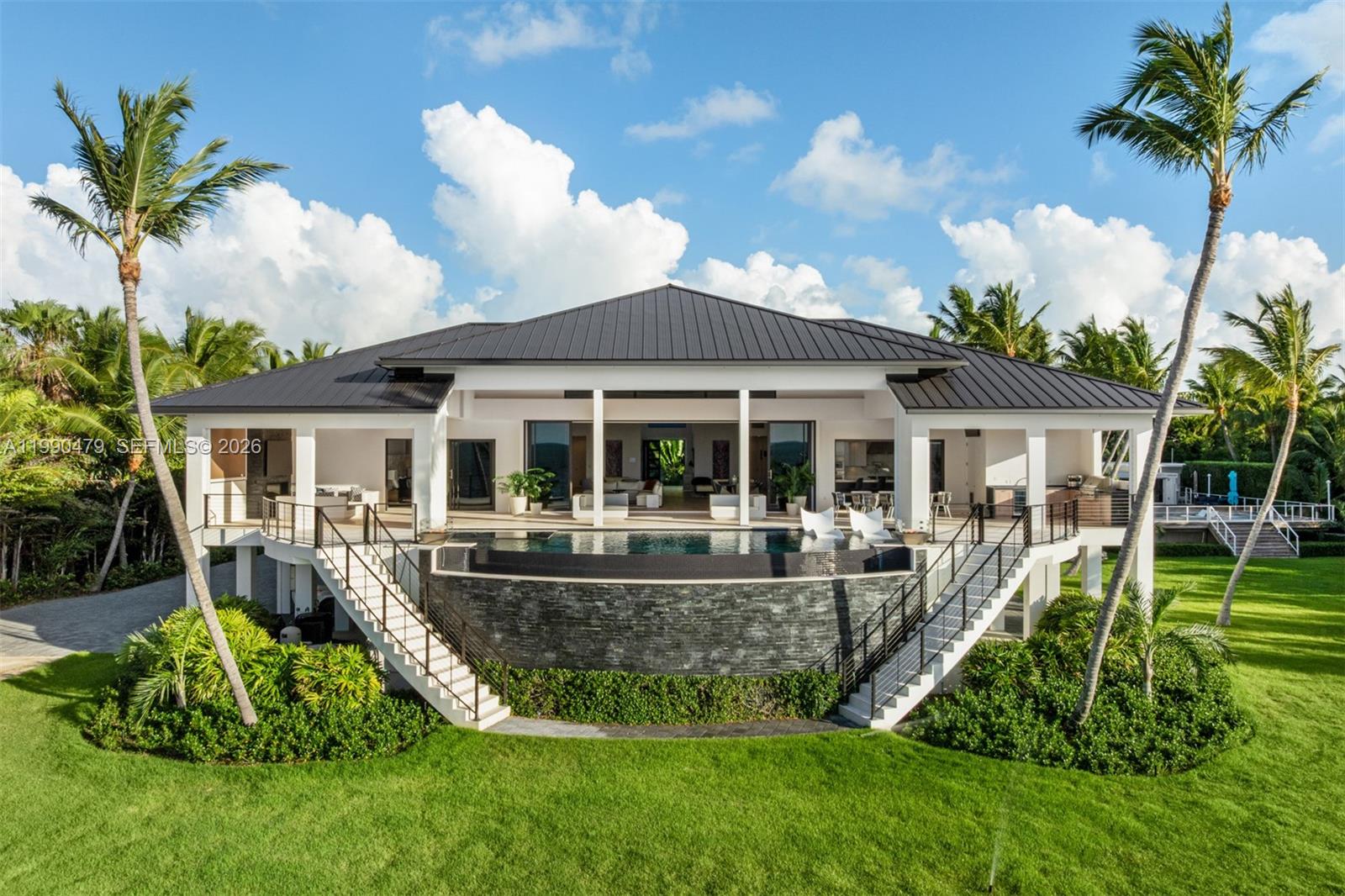 PLANTATION BEACH - Residential