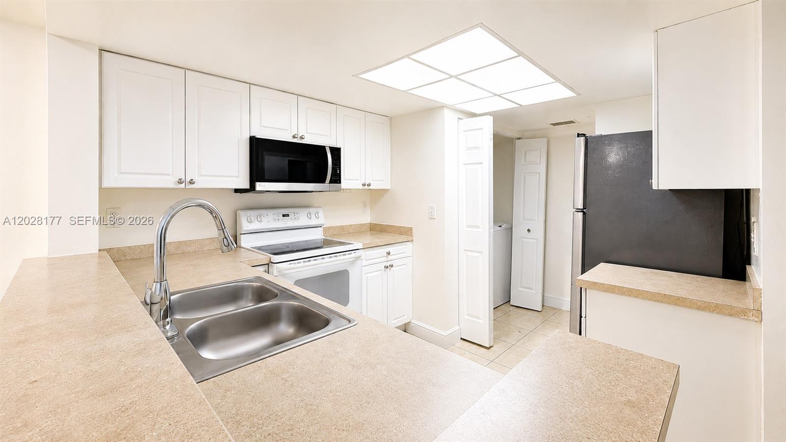 VISCONTI CONDO - Residential