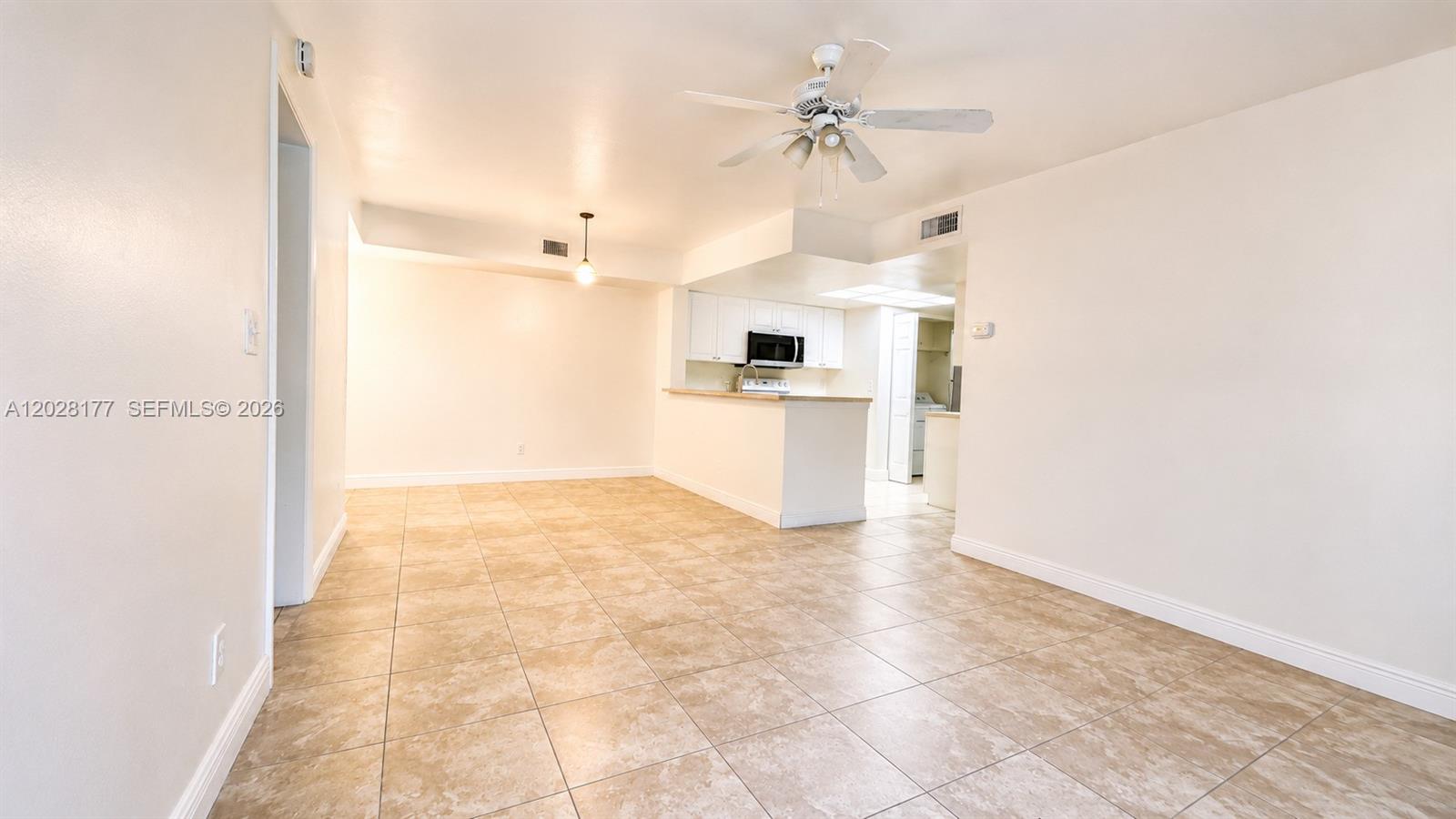 VISCONTI CONDO - Residential