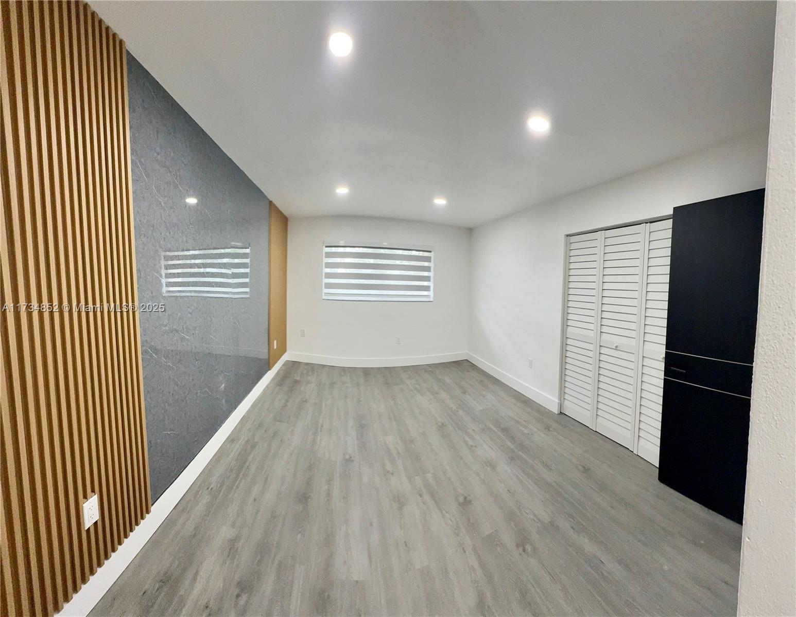 VILLAS OF MIAMI LAKES CON - Residential Lease
