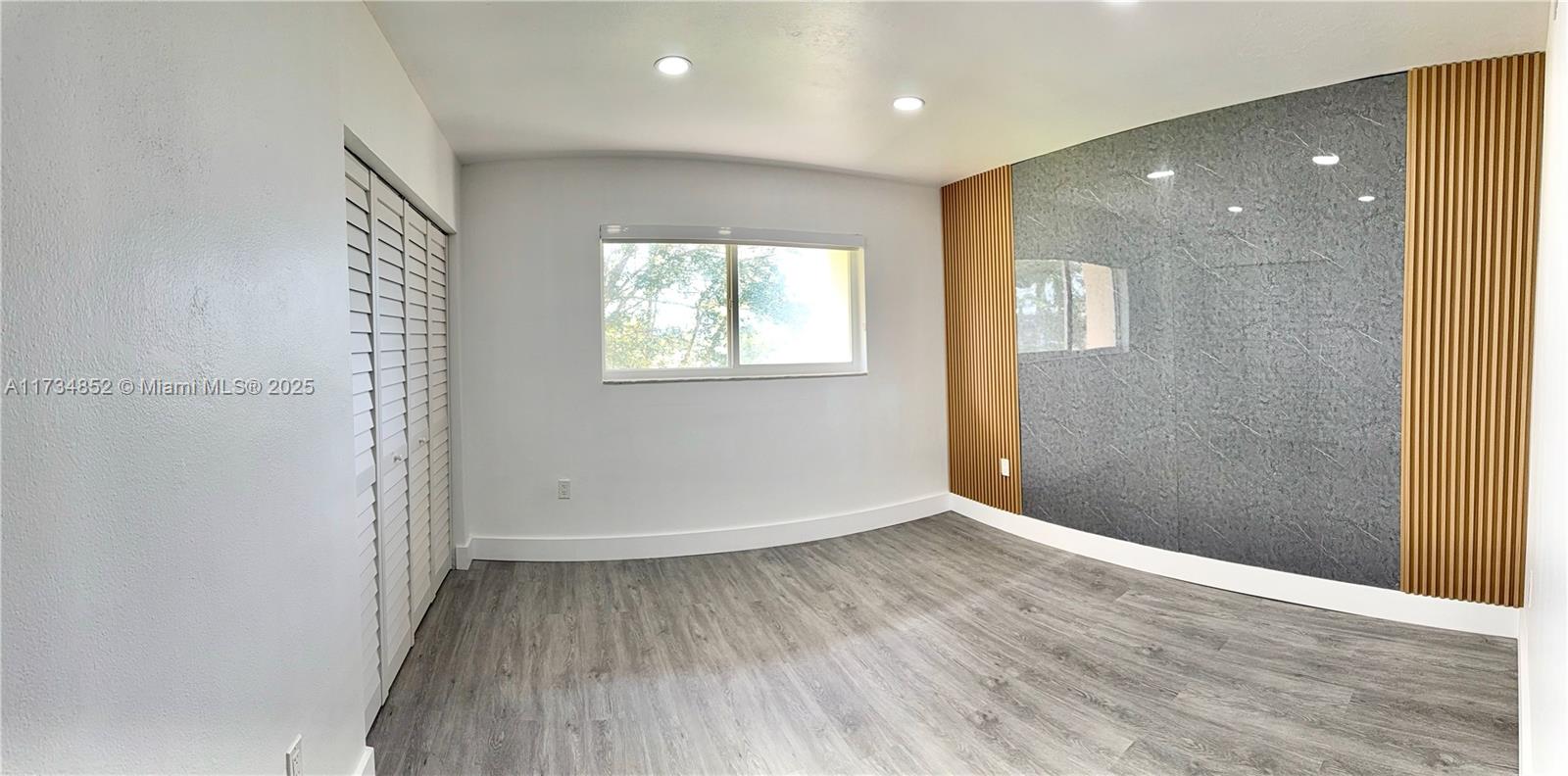 VILLAS OF MIAMI LAKES CON - Residential Lease