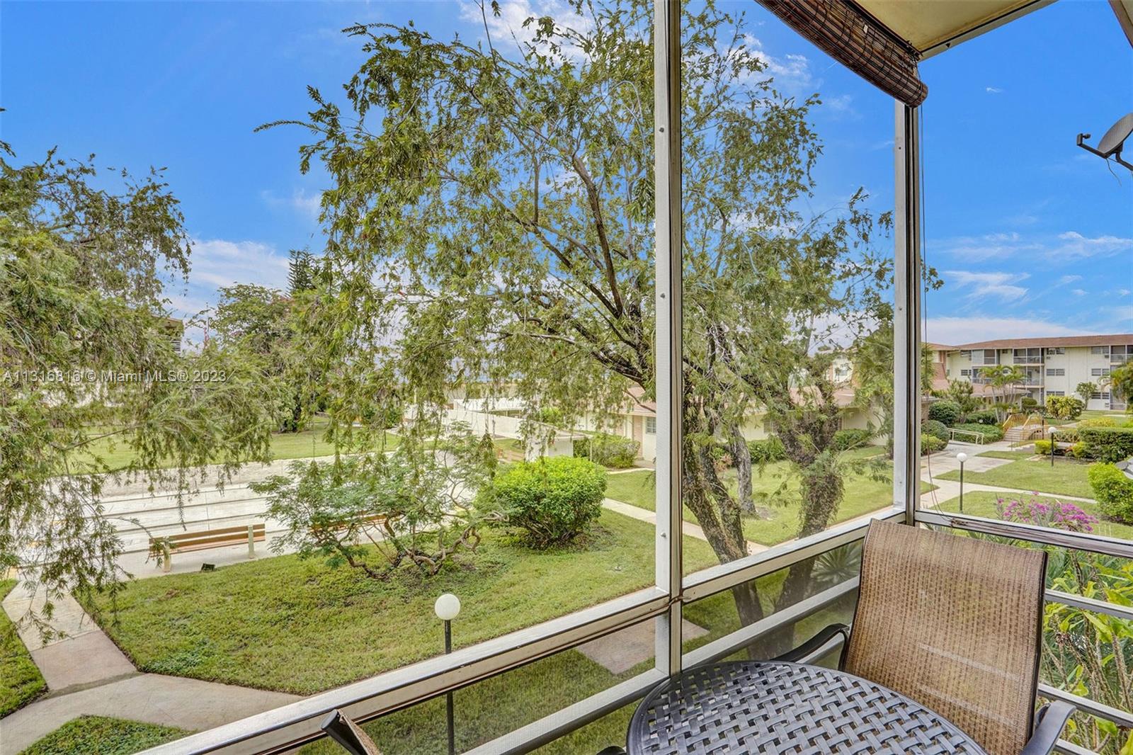 MAR-LEN GARDENS NO 12 COR - Residential