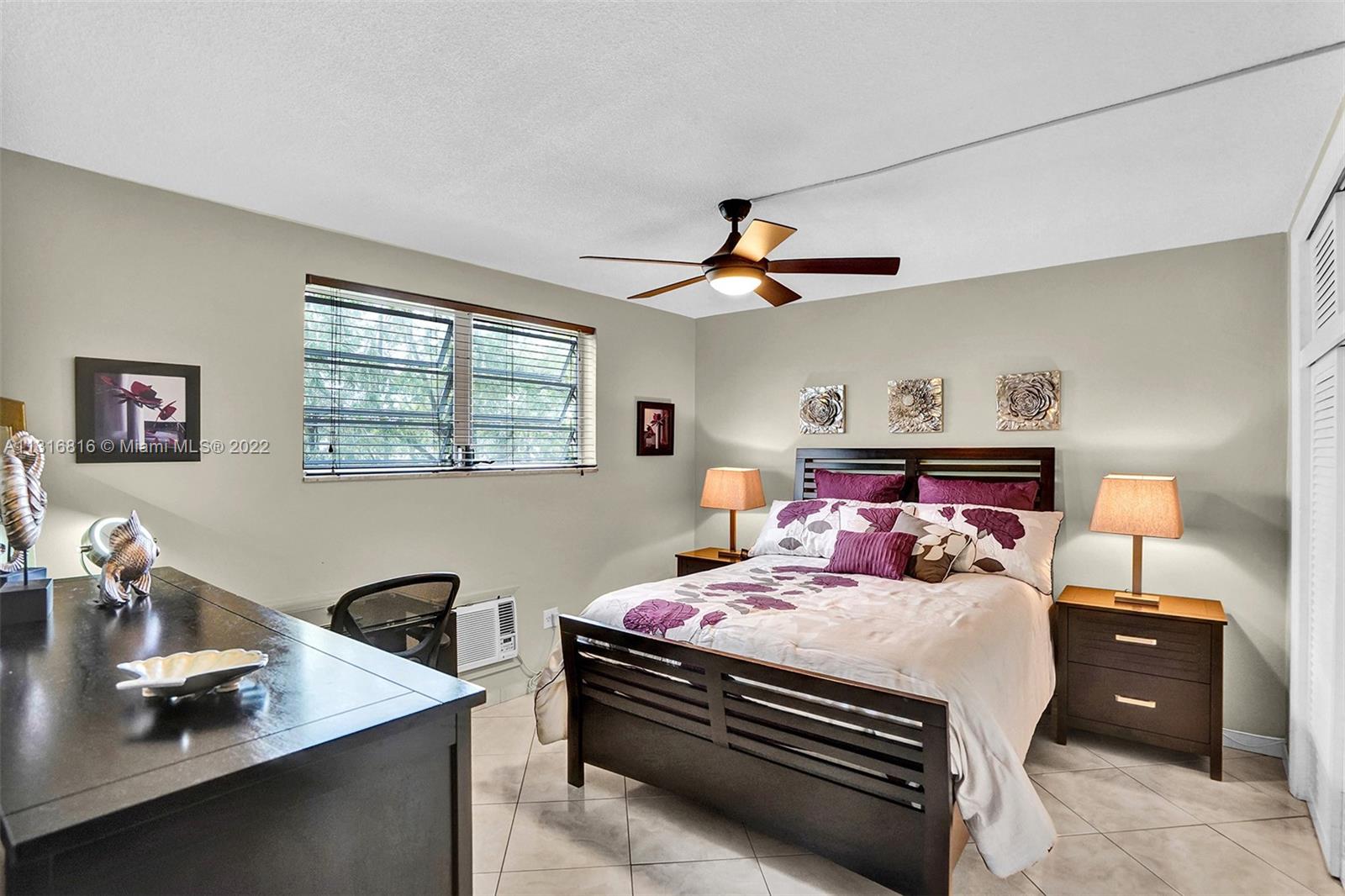 MAR-LEN GARDENS NO 12 COR - Residential