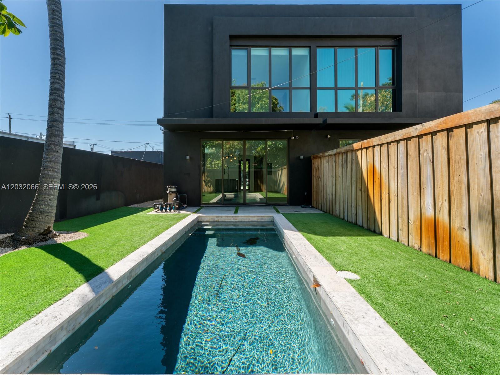 BAY VISTA PARK - Residential