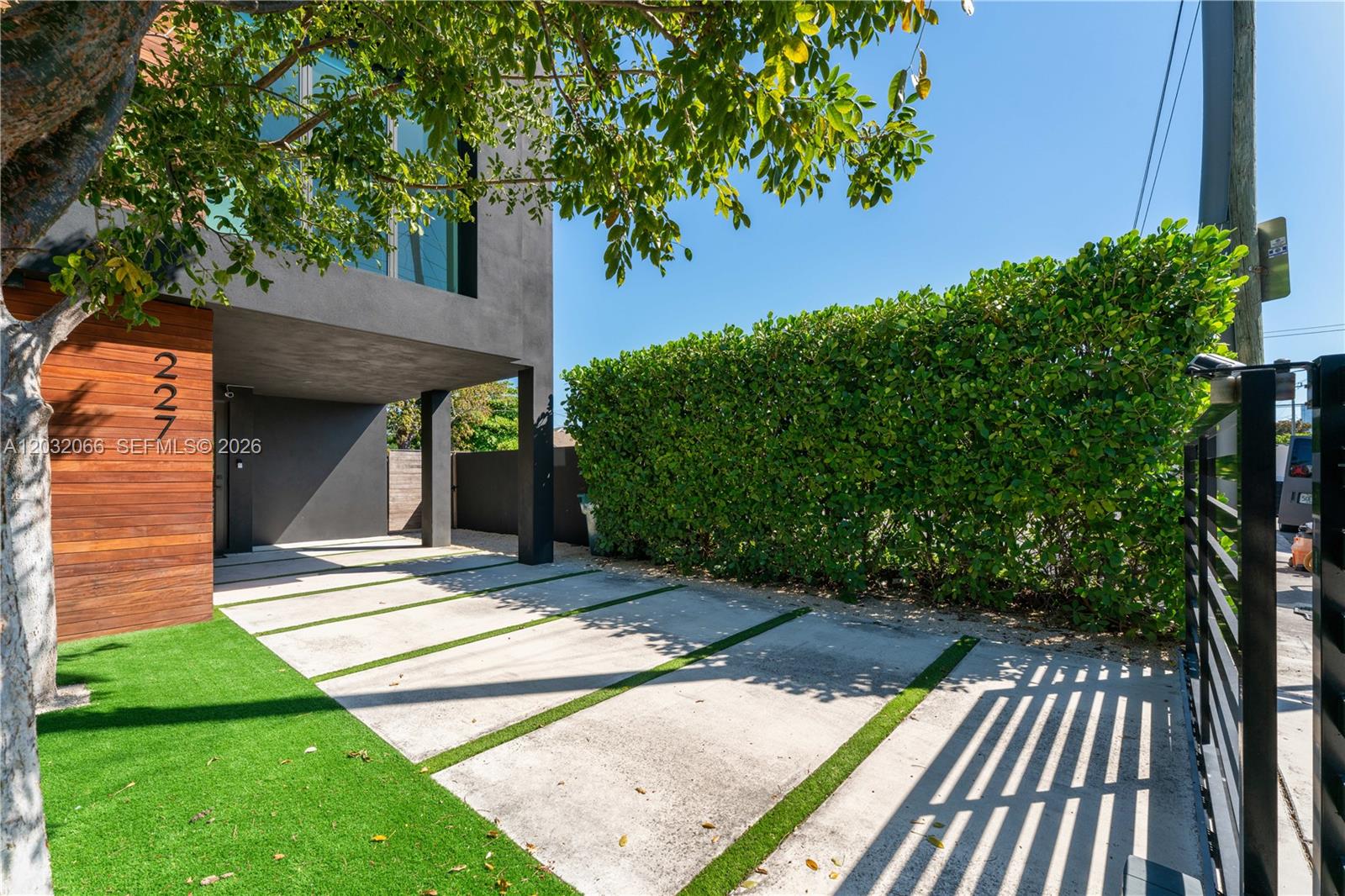 BAY VISTA PARK - Residential