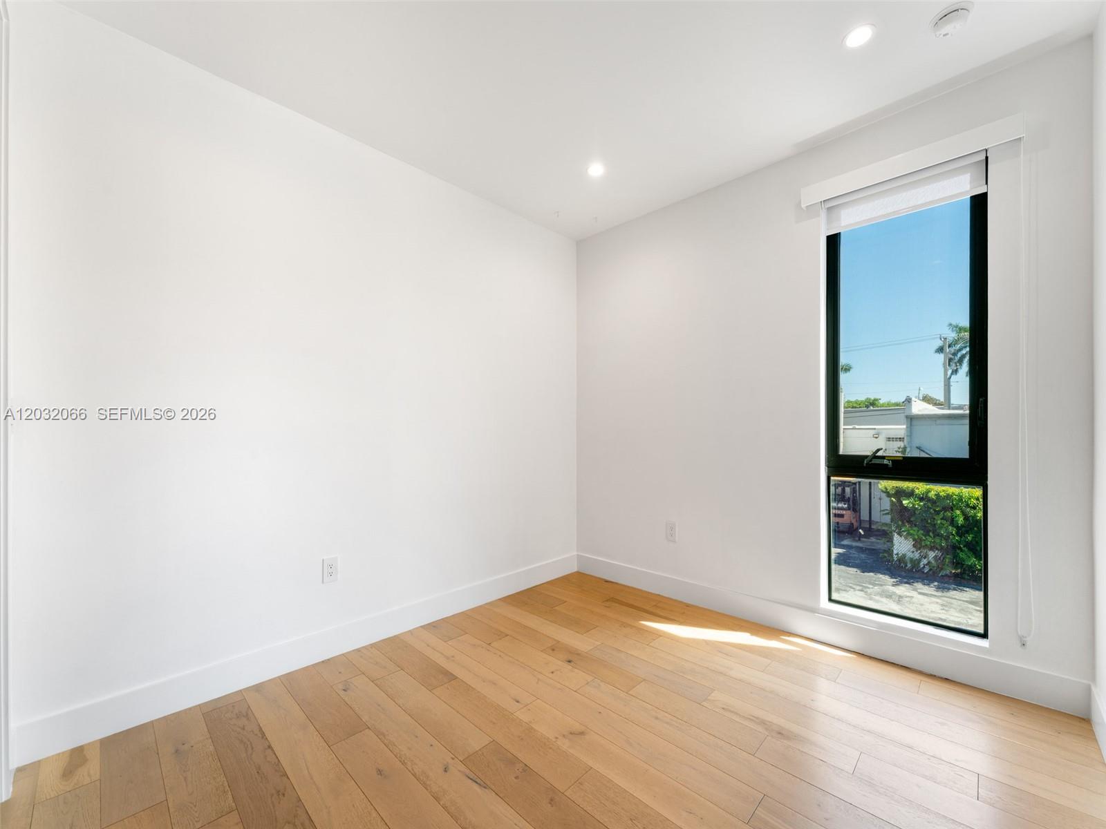 BAY VISTA PARK - Residential