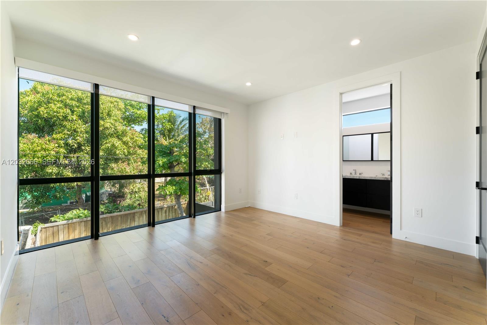 BAY VISTA PARK - Residential