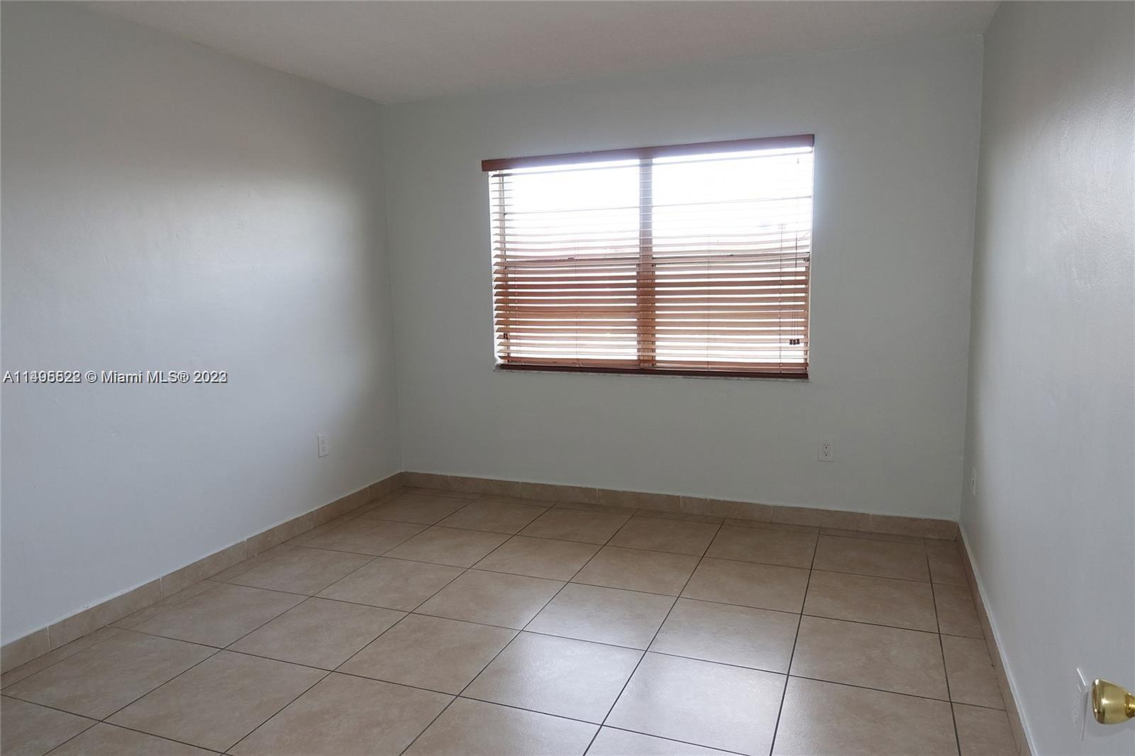 MIAMI PARADISE CONDO - Residential Lease