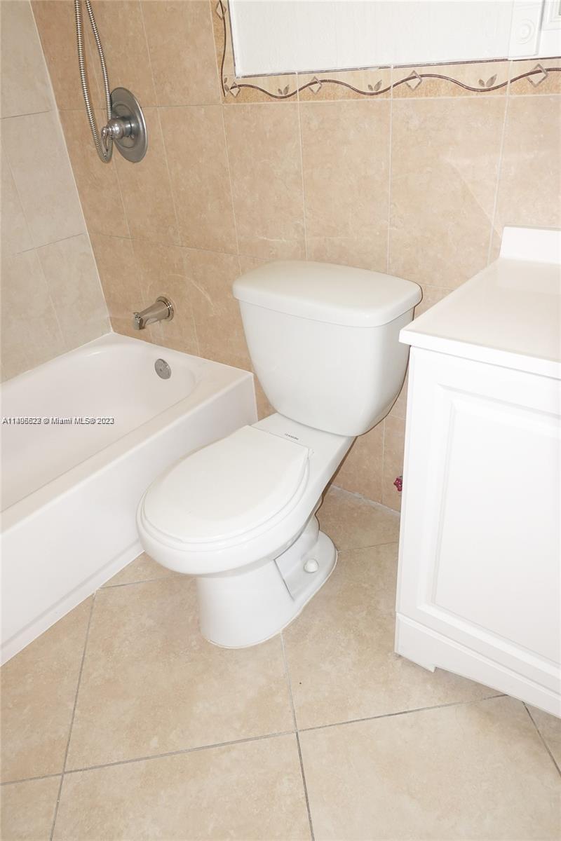 MIAMI PARADISE CONDO - Residential Lease