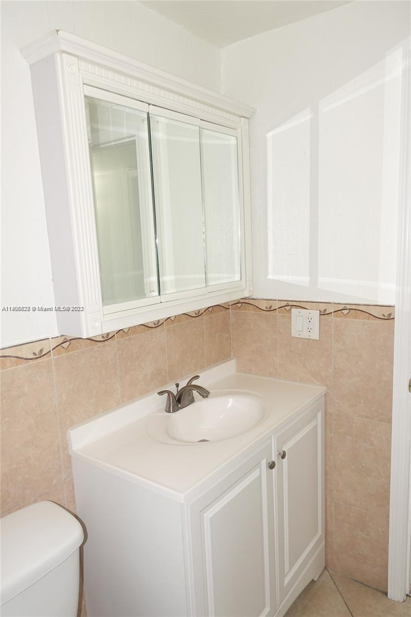 MIAMI PARADISE CONDO - Residential Lease