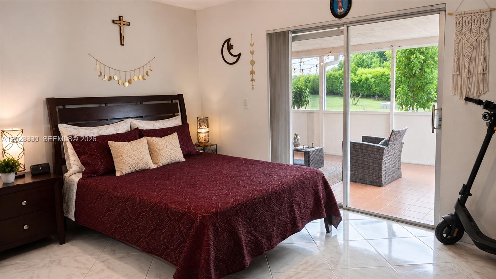 DELRAY VILLAS 2 - Residential