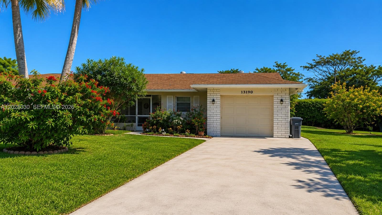 DELRAY VILLAS 2 - Residential