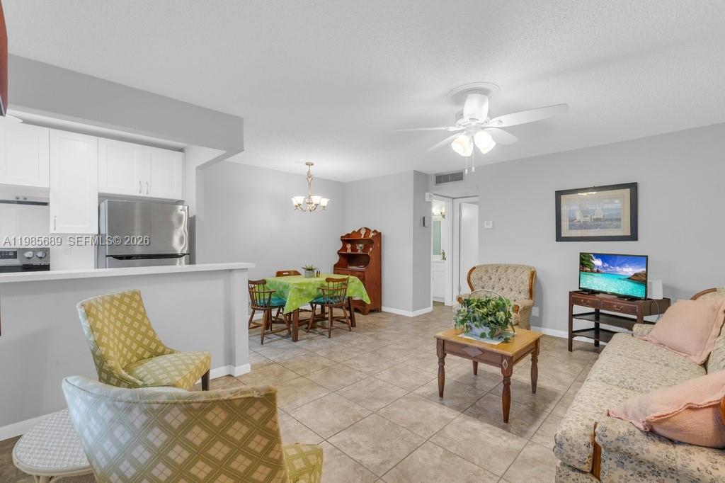 BEVERLY HILLS CONDO NUMBE - Residential