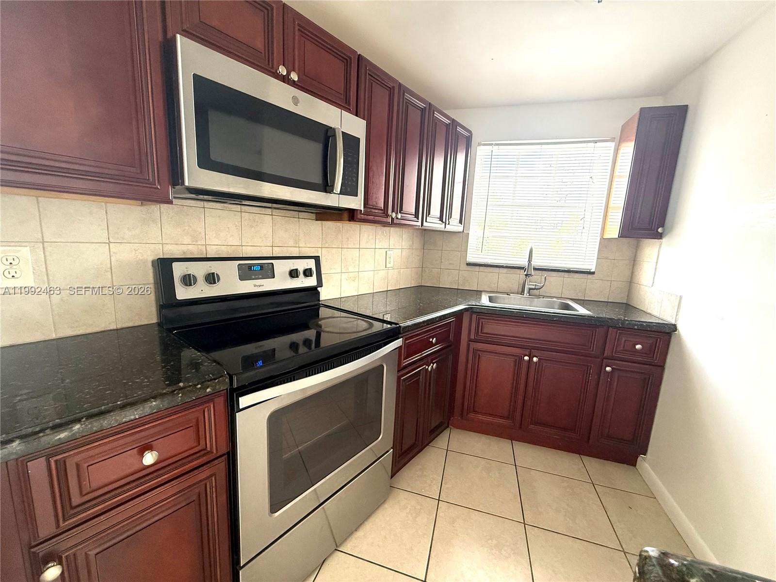 Nice unit in North Bay Village 2 Beth -2 Bath washer and dryer in the unit, 2 parking space and community pool Located minute away from the beach, school, restaurant, bank I-95 and much more.