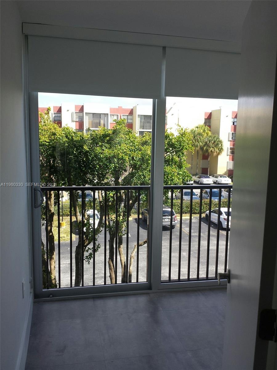 VERSAILLE GARDENS I CONDO - Residential Lease
