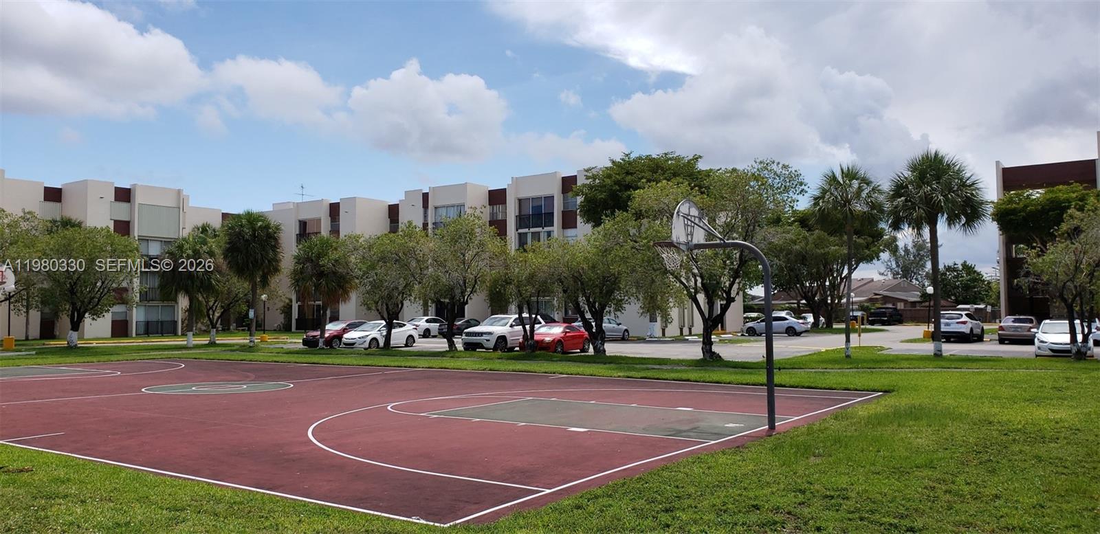 VERSAILLE GARDENS I CONDO - Residential Lease