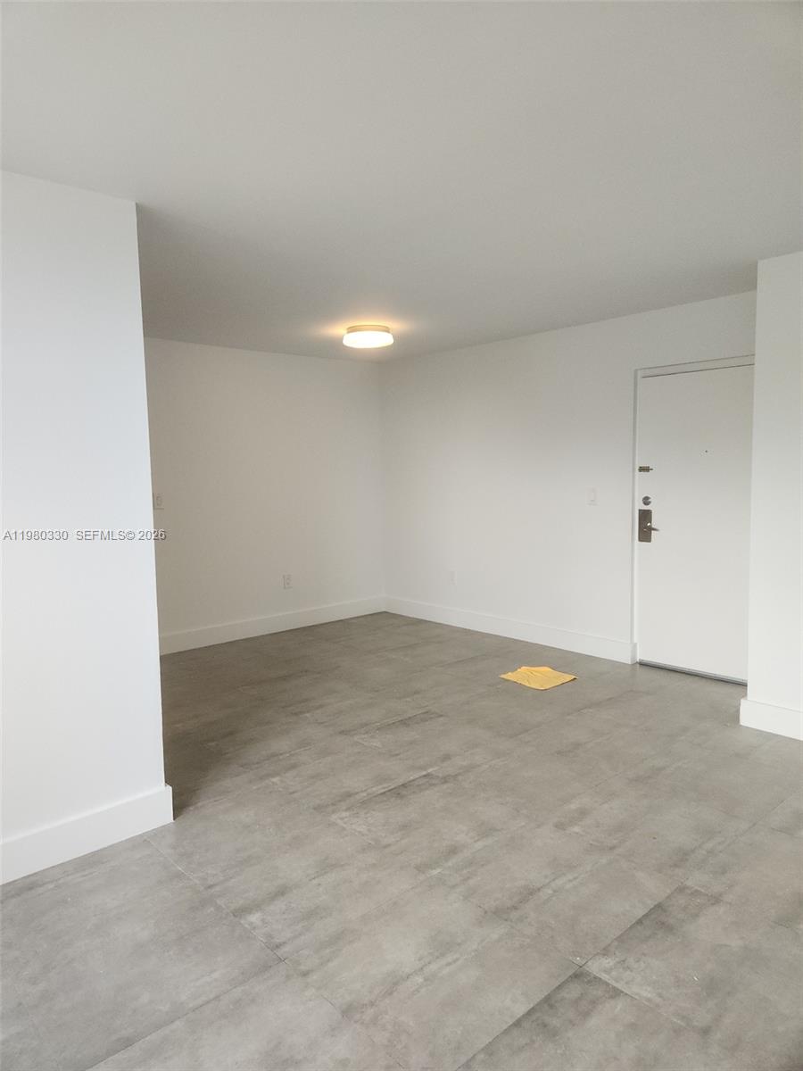 VERSAILLE GARDENS I CONDO - Residential Lease