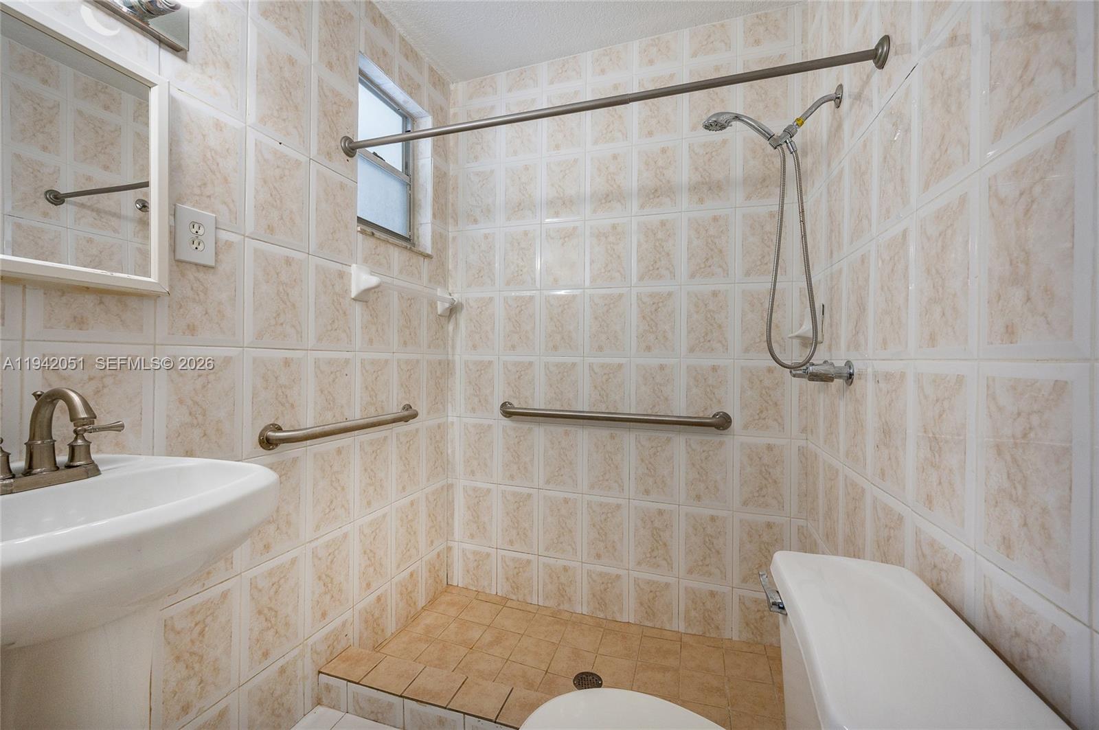 LAKE ORLEANS EAST - Residential Lease