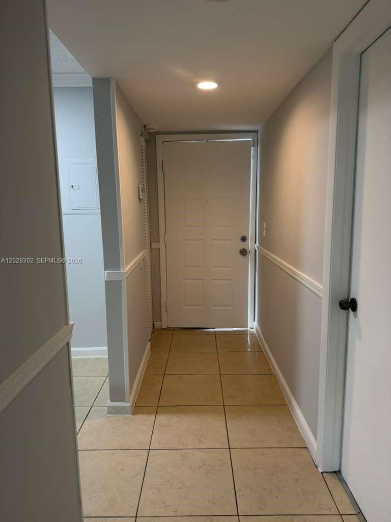 ORIOLE GOLF & TENNIS CLUB - Residential Lease