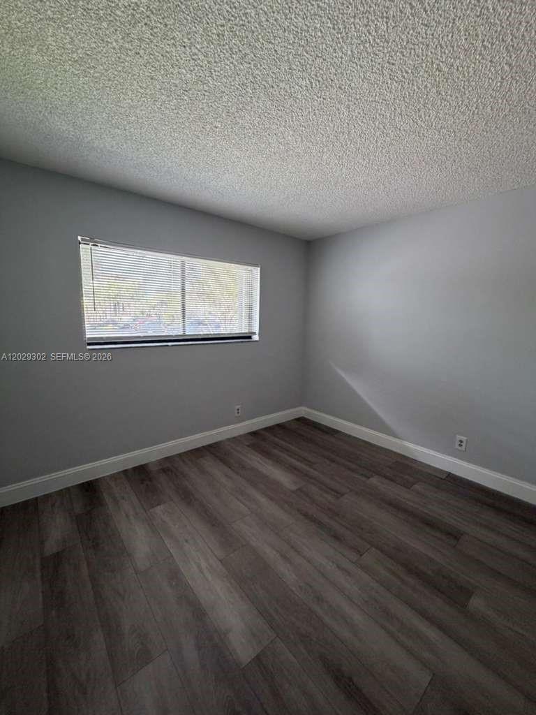 ORIOLE GOLF & TENNIS CLUB - Residential Lease