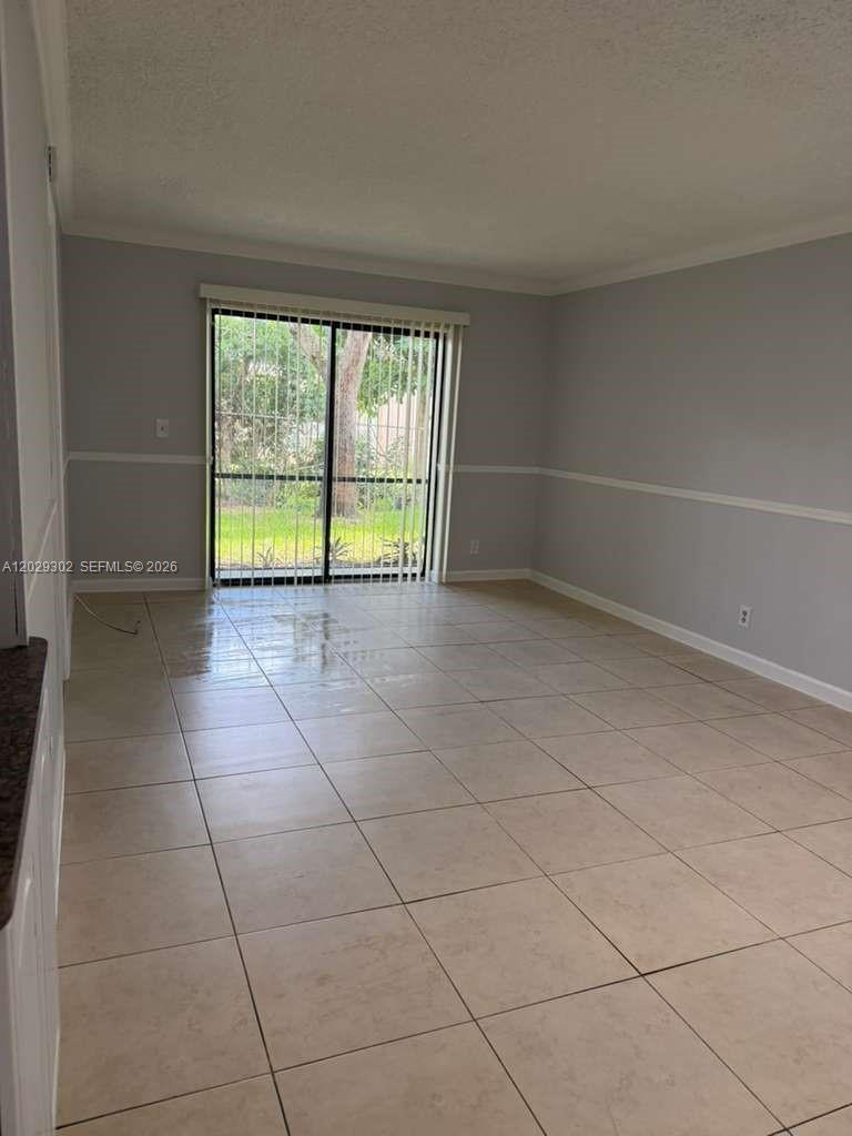 ORIOLE GOLF & TENNIS CLUB - Residential Lease