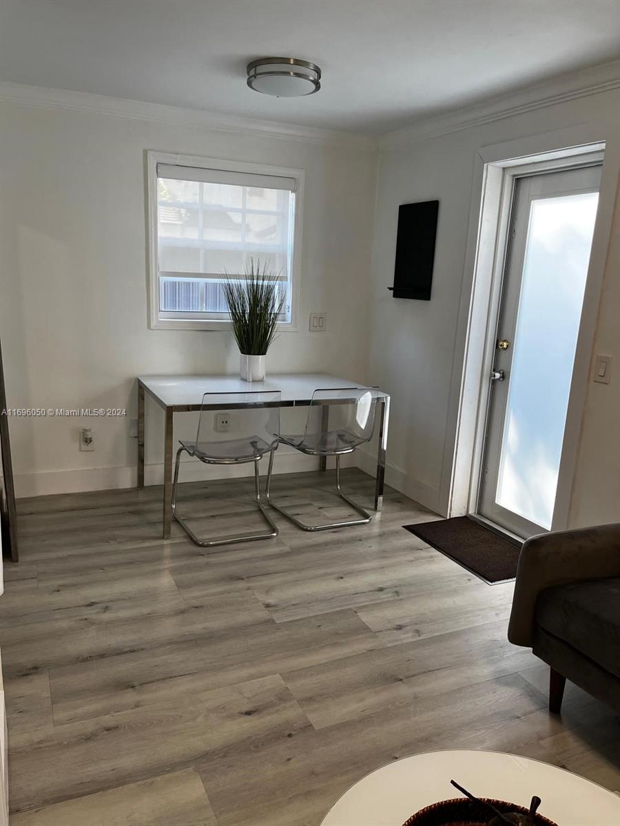 HOLLEMAN PARK - Residential Lease