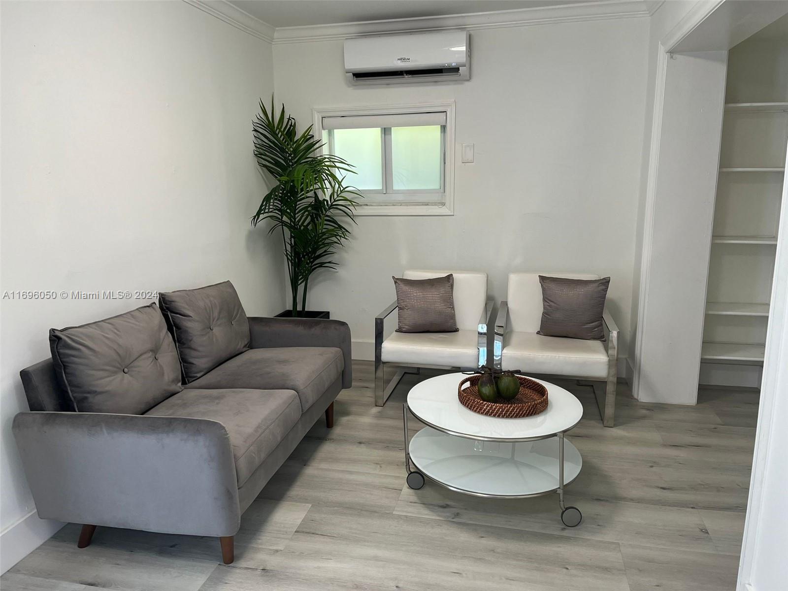 Charming Fully Remodeled Cottage Near Brickell and Key Biscayne

Discover this beautifully renovated one-bedroom cottage ideally located steps away from Brickell and minutes from the stunning beaches of Key Biscayne. This delightful property features a secured parking spot and a separate laundry area with a washer and dryer just outside the unit for added convenience. Perfect for a serene lifestyle with easy access to vibrant city life and coastal relaxation, this cozy retreat blends charm and practicality in an unbeatable location.