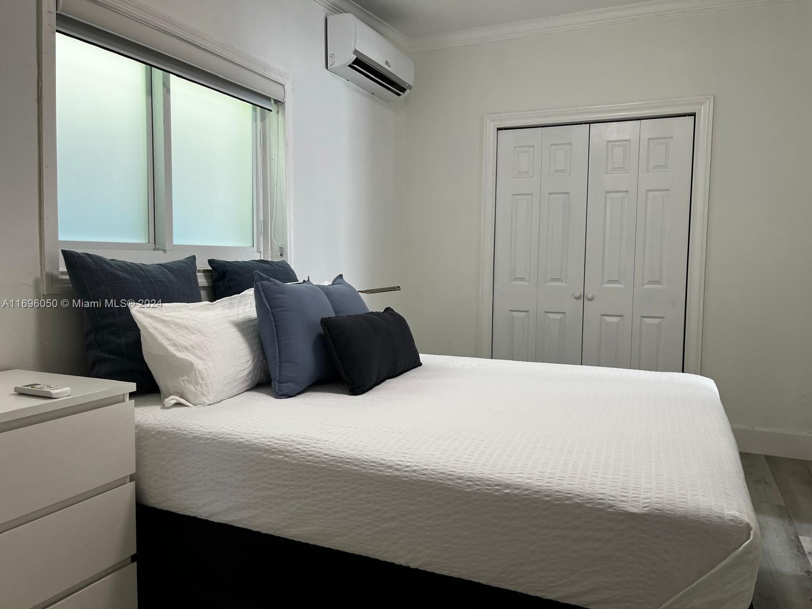HOLLEMAN PARK - Residential Lease