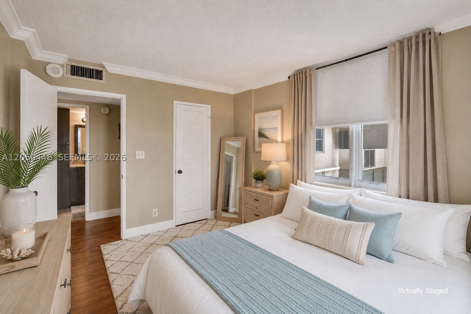 ISLAND CLUB TWO CONDO - Residential