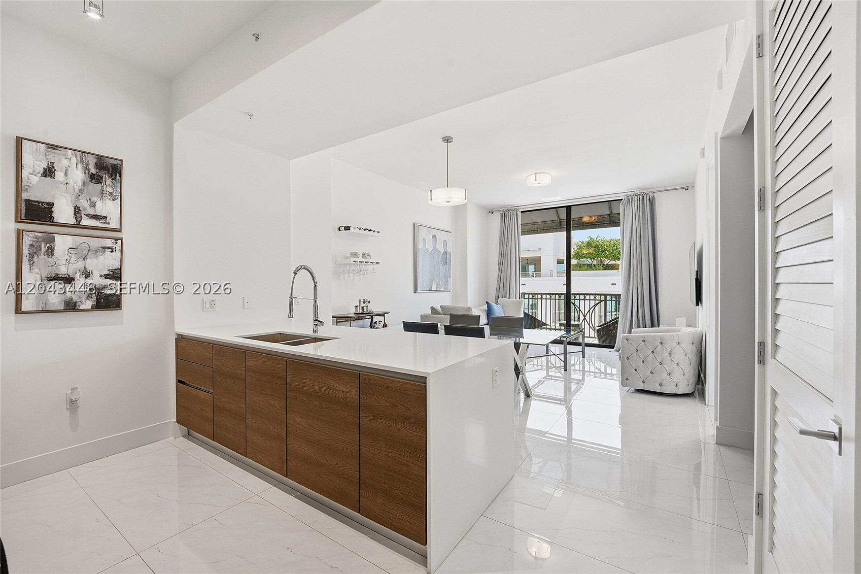 MERRICK MANOR CONDO - Residential