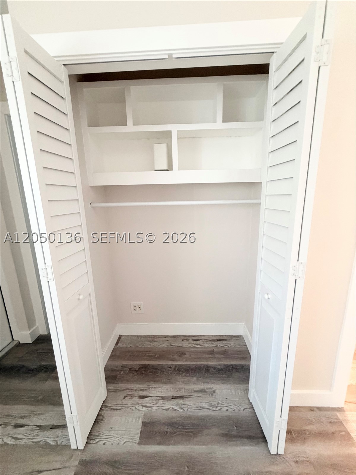 MIDDLE RIVER PARK - Residential Lease