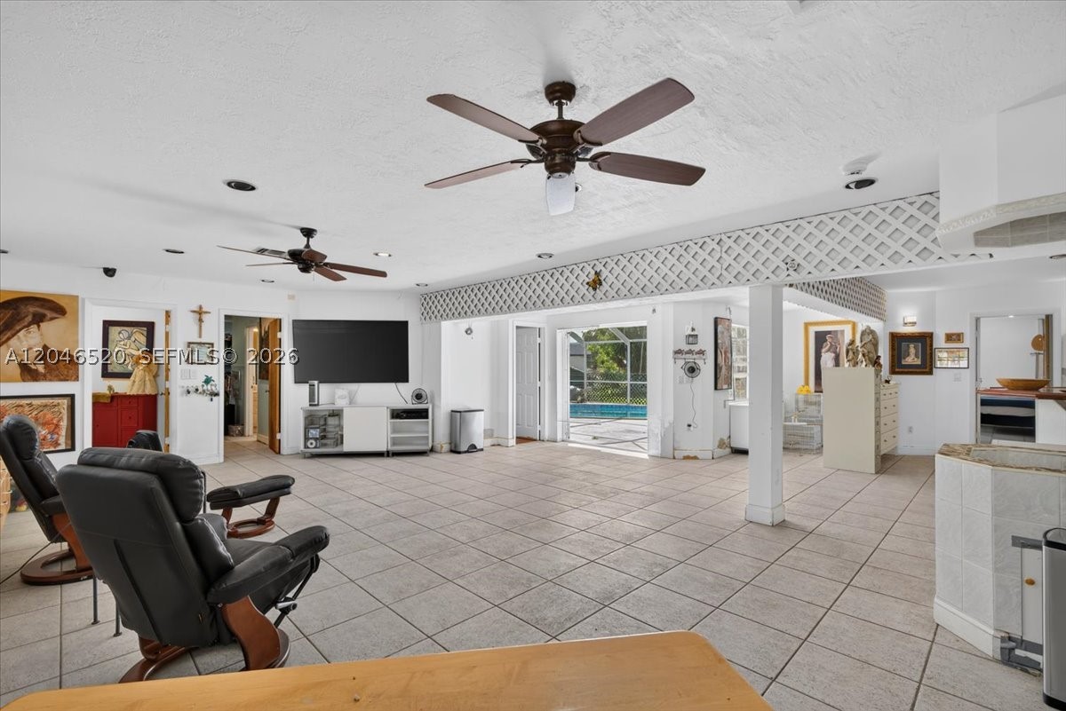 PALMETTO COUNTRY CLUB EST - Residential