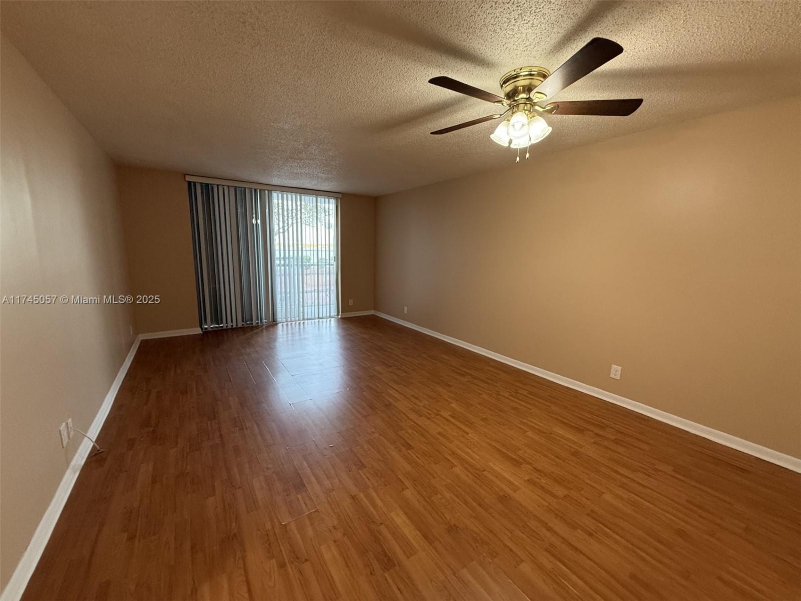 BREAKWATERS OF THE PALM B - Residential Lease