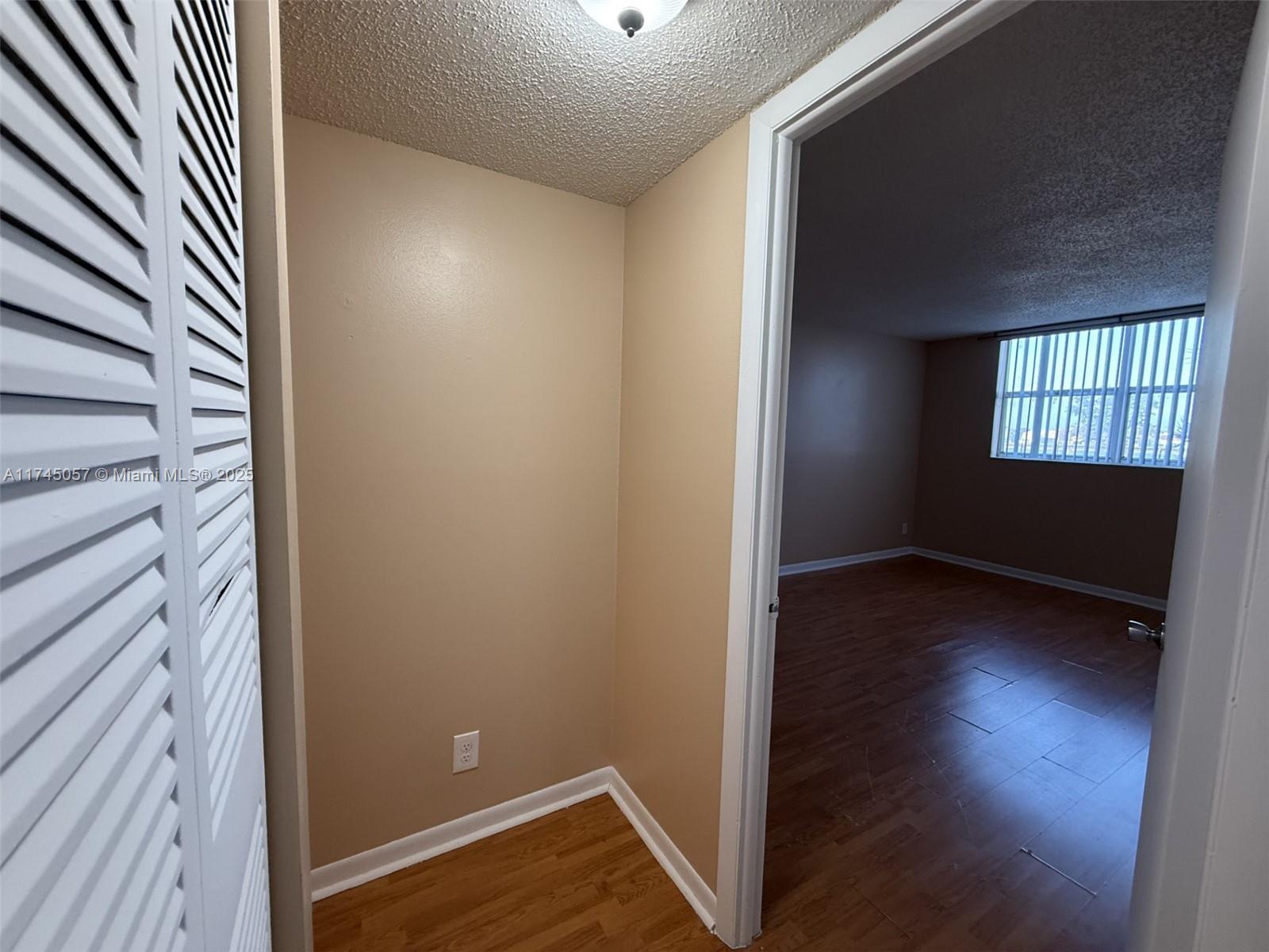 BREAKWATERS OF THE PALM B - Residential Lease