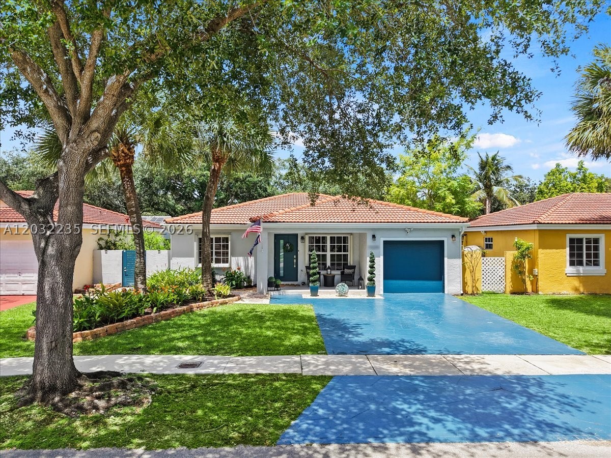 LAKES ON THE GREEN NORTH - Residential