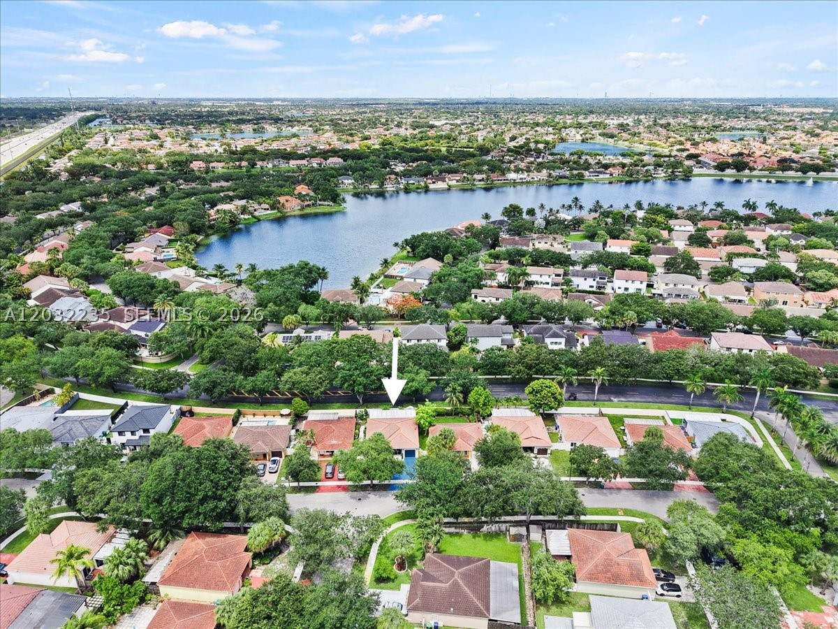LAKES ON THE GREEN NORTH - Residential