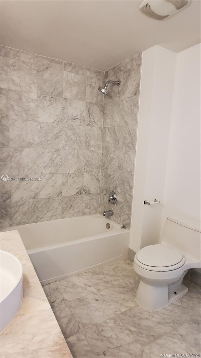 VIZCAYNE SOUTH CONDO - Residential