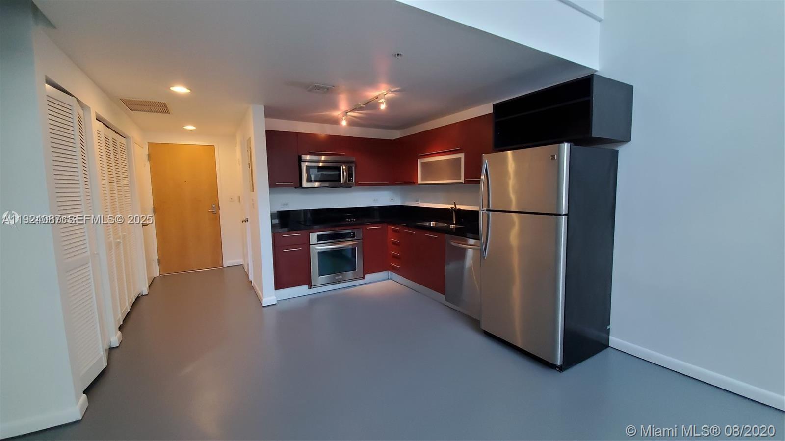 VIZCAYNE SOUTH CONDO - Residential
