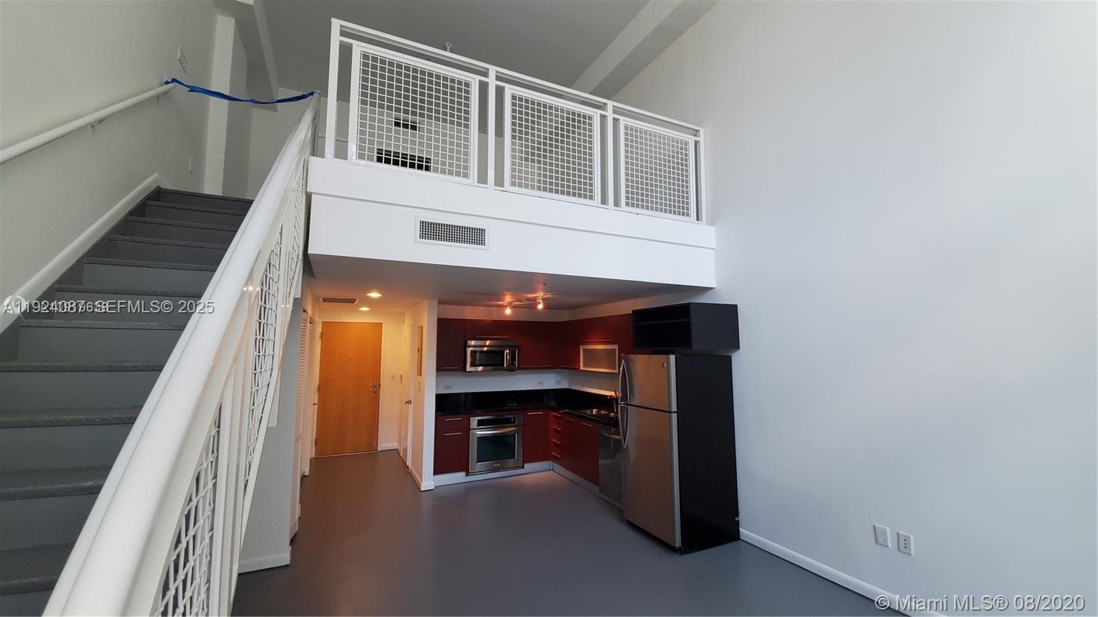VIZCAYNE SOUTH CONDO - Residential
