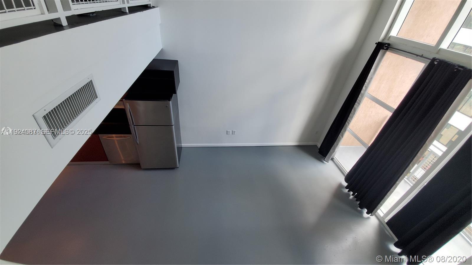VIZCAYNE SOUTH CONDO - Residential